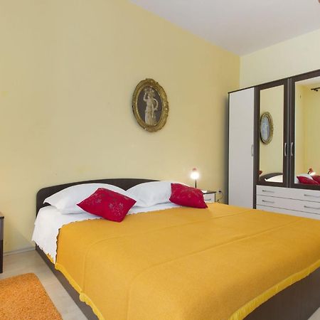 Apartments Vince Primošten Dış mekan fotoğraf